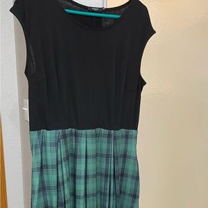 Long dress with pockets